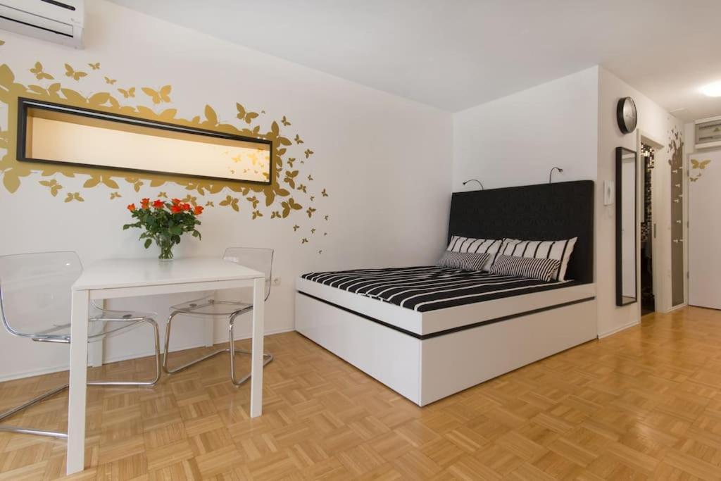 Gorgeous Central Flat With Garage Lublaň Exteriér fotografie